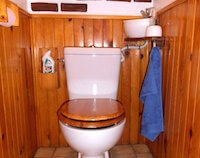 WiCi Mini, kit petit lave-mains adaptable sur WC existant, déco bois - Monsieur C (84) - 1 sur 2